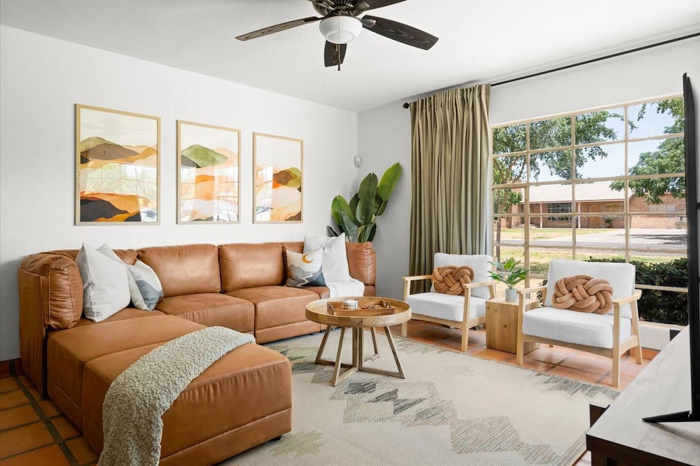 Mid-century Modern Oasis w Calm Backyard Escape