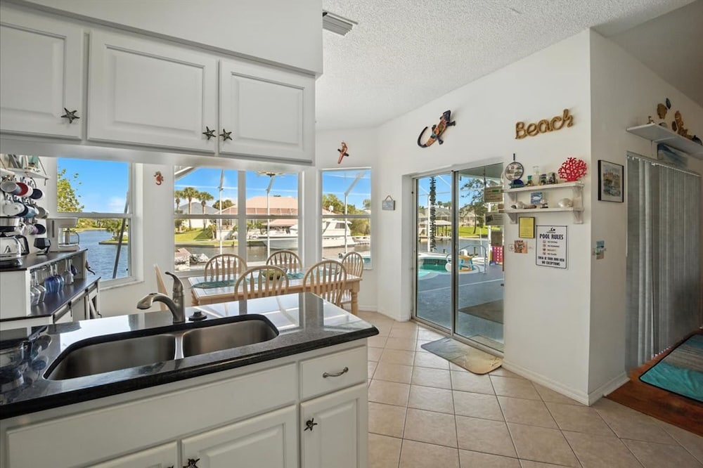 Boaters Dream Pool Spa Dock Walking Biking