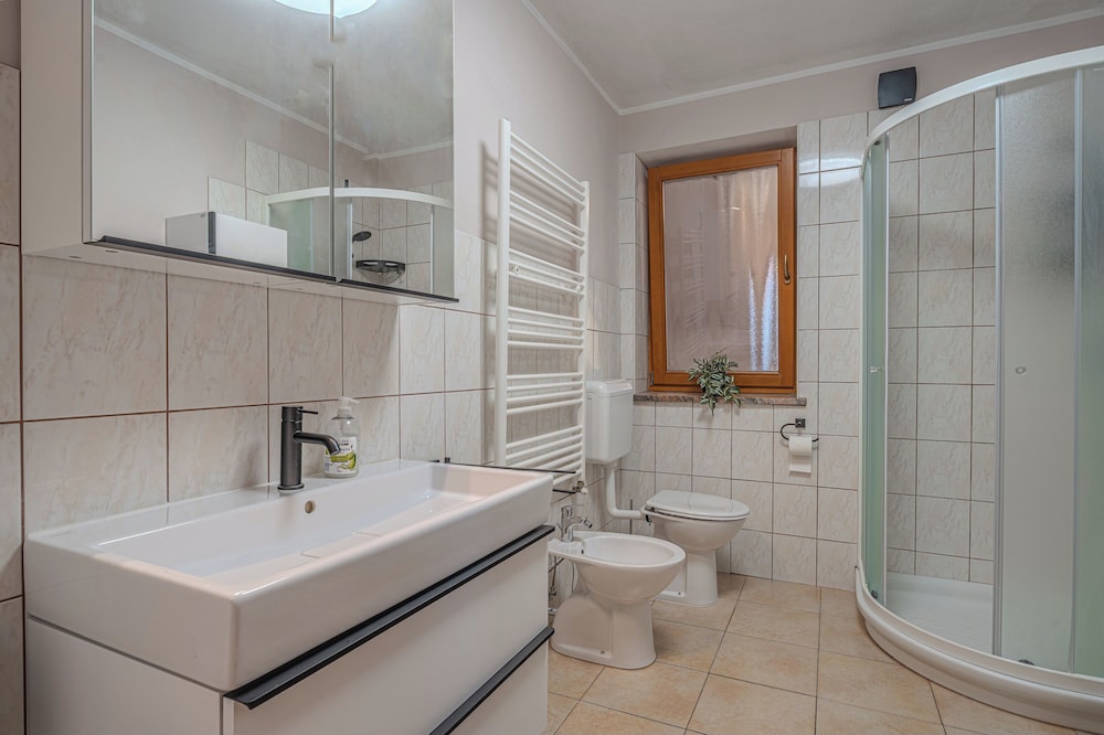 Seaview Apartment Double D