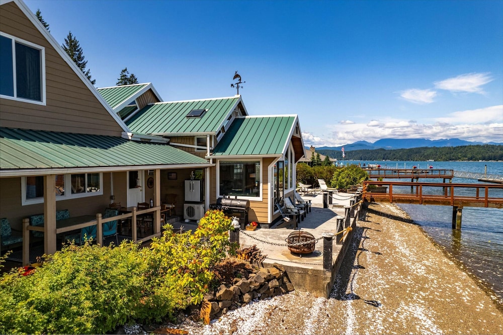 Utopia Cove in Union