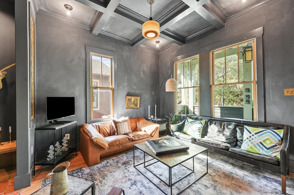 Ebb and Glow Retreat by Ryson Vacation Rentals