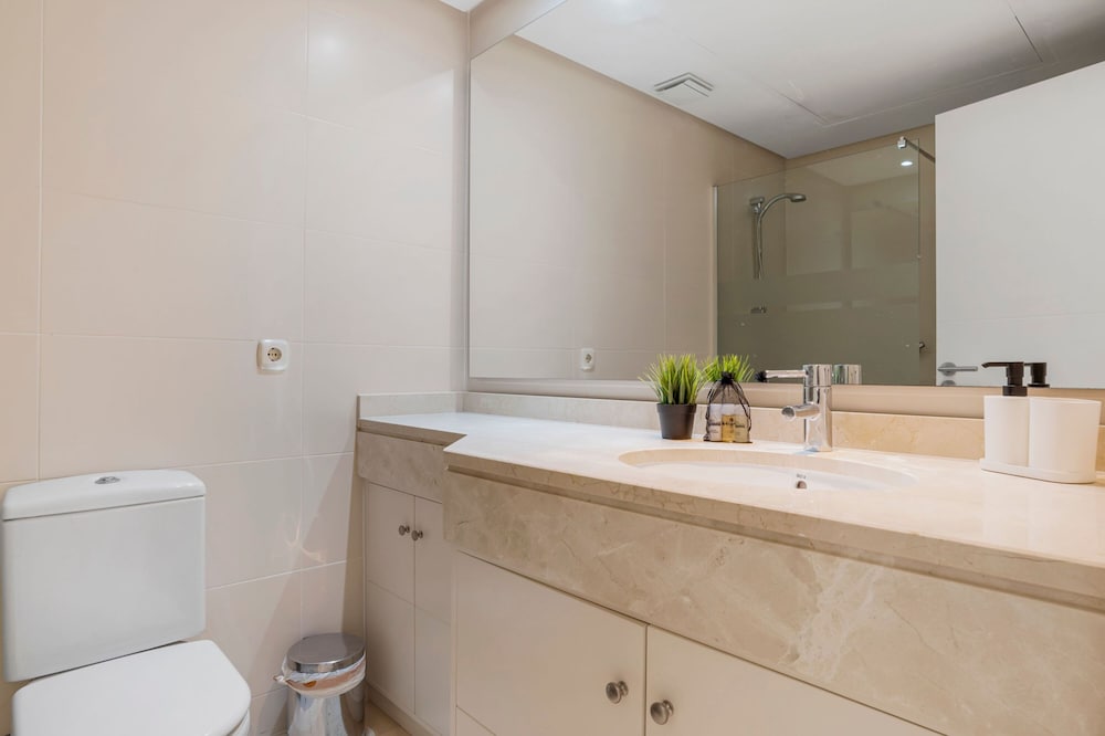 Scenic Apartment in Alcazaba Lagoon Ref M55