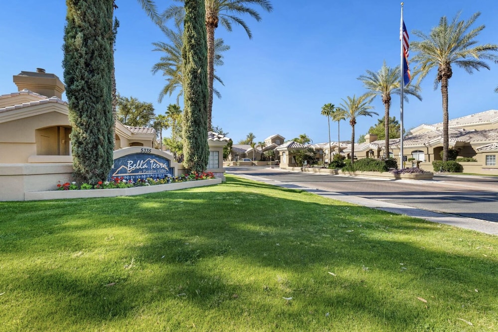 Shea Scottsdale in Scottsdale