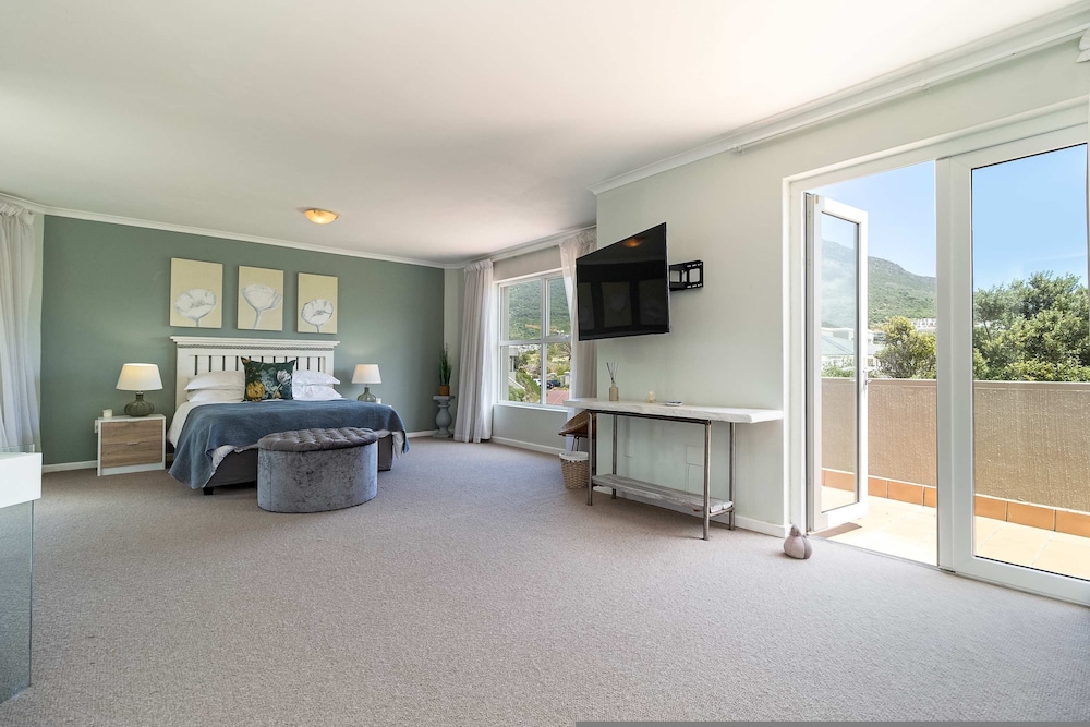 3 Bedroom Family Apartment Beach Club - Houtbay