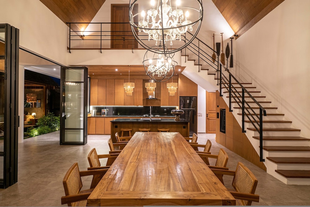 Villa Nusantara 5 by Alfred in Bali - Promo Luxury 4BD Pool Villa Pererenan Beach Caggu