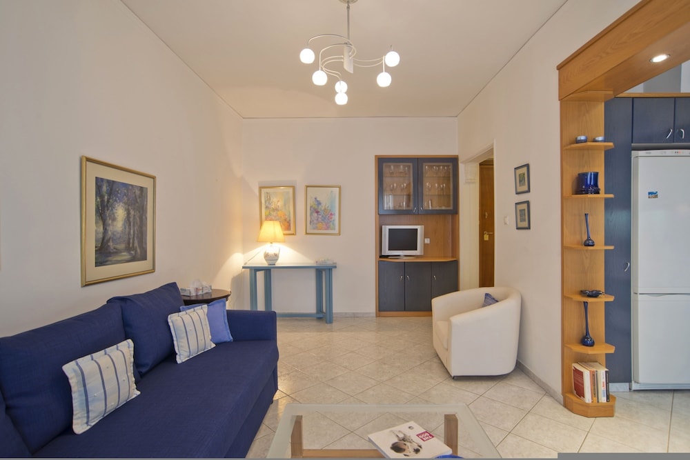 Blue Nest in Dafni With 1 Bedrooms and 1 Bathrooms