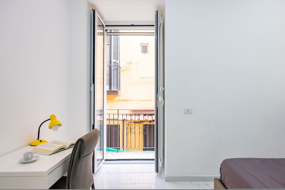 Marcellino Comfort House by Napoliapartments