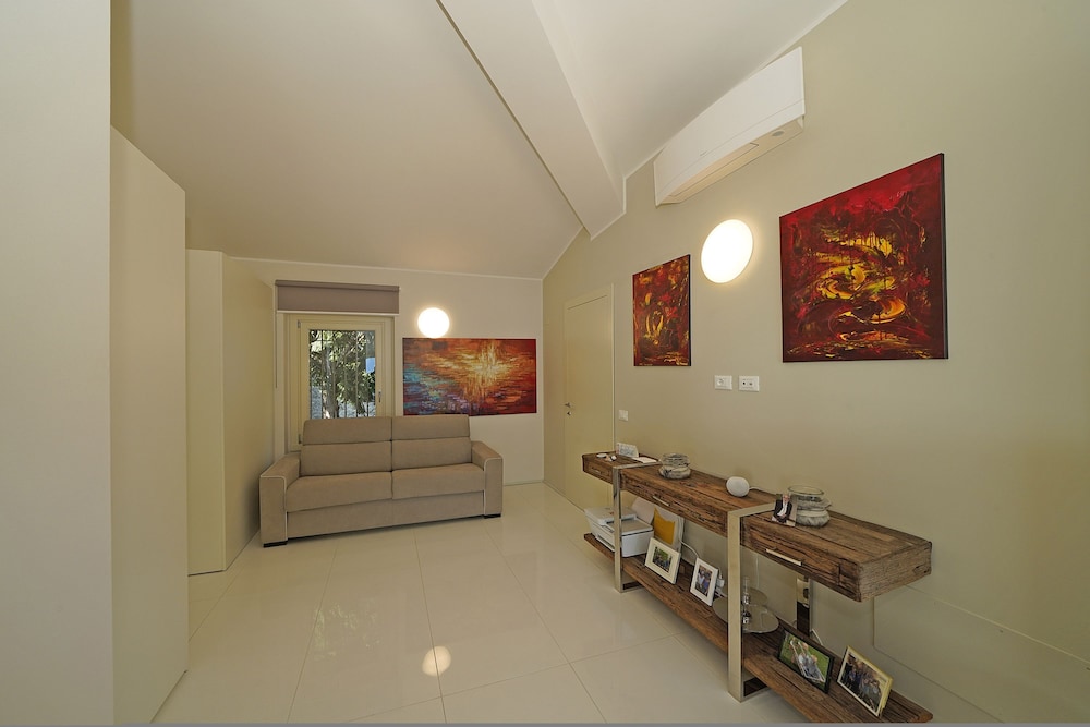 Your Breathtaking Penthouse view 5