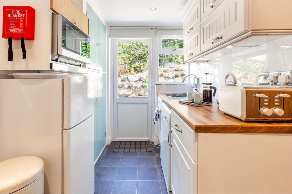 Host Stay Farningham Residence