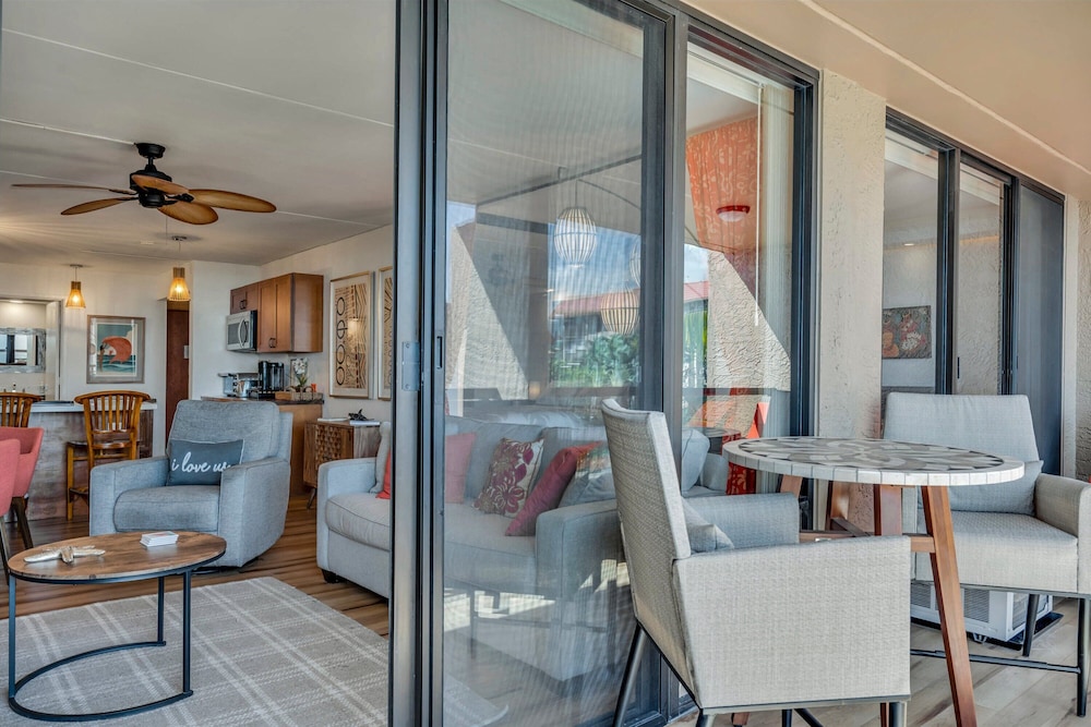 Cozy Hawaiian Unit! - Great Ocean View - Sleeps 4+ - Vrkcv