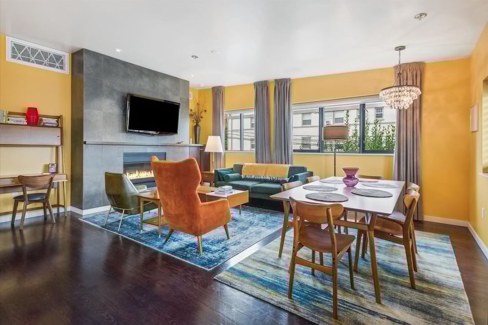 Meadowlark Suite - 201 2b1b