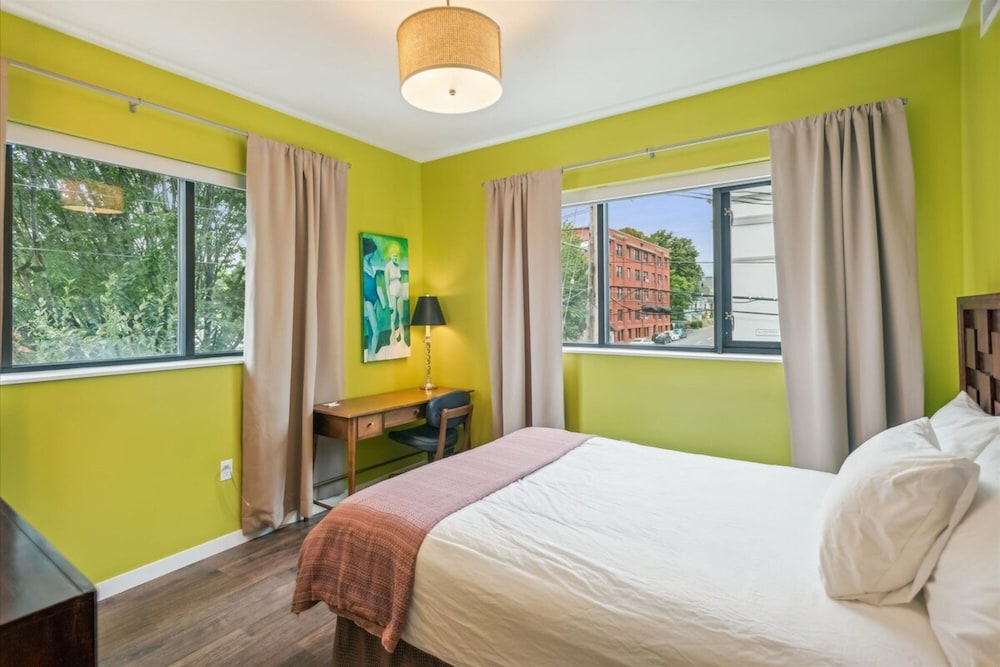 Sunstone Suite - 202