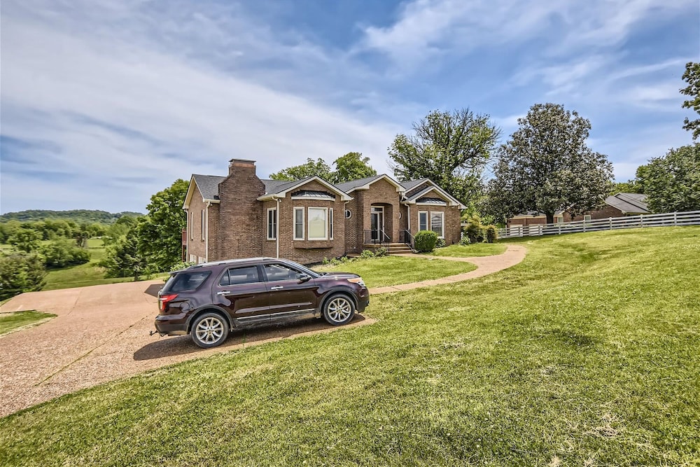5 Acre 2500 Sqft Country House Near Nashville F2