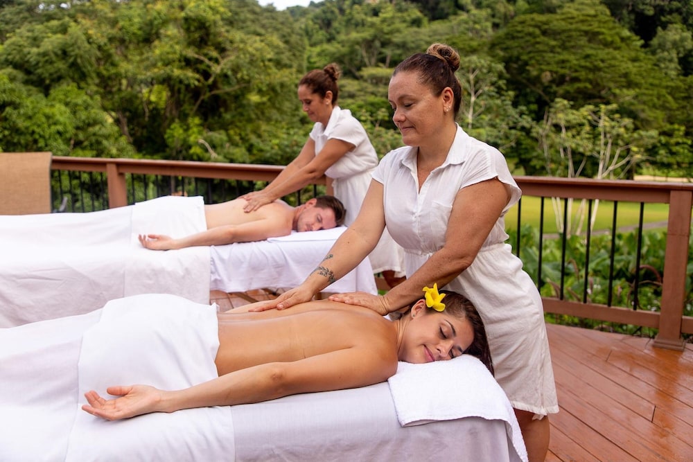 Bay Residence 9F 3 bdr 2 Bath