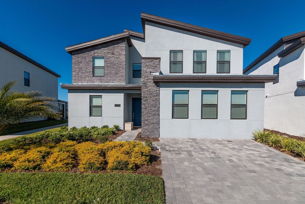 2957 FS - Luxury Oasis 6BR Villa Pool Game - Image 1