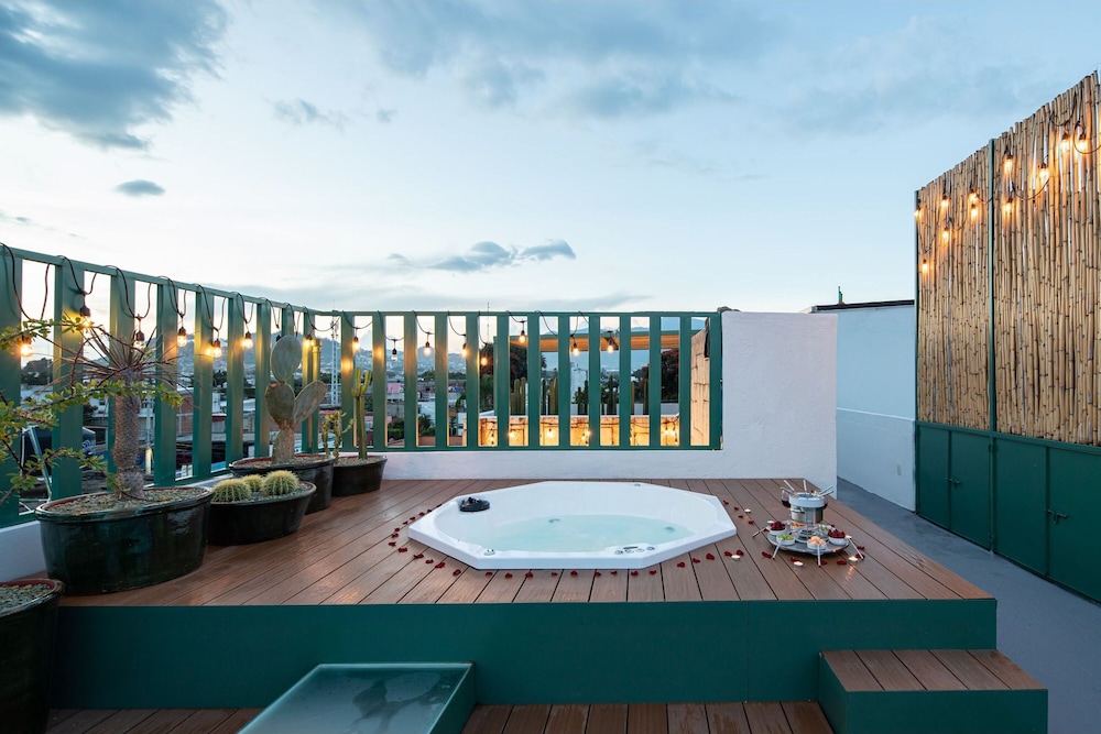 Holt s Villa Noria La Casa del Barro Verde
