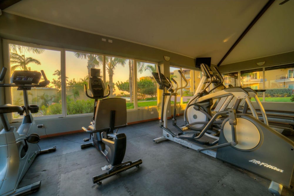 Ocean Front 2BR 2BA w Amazing Beach