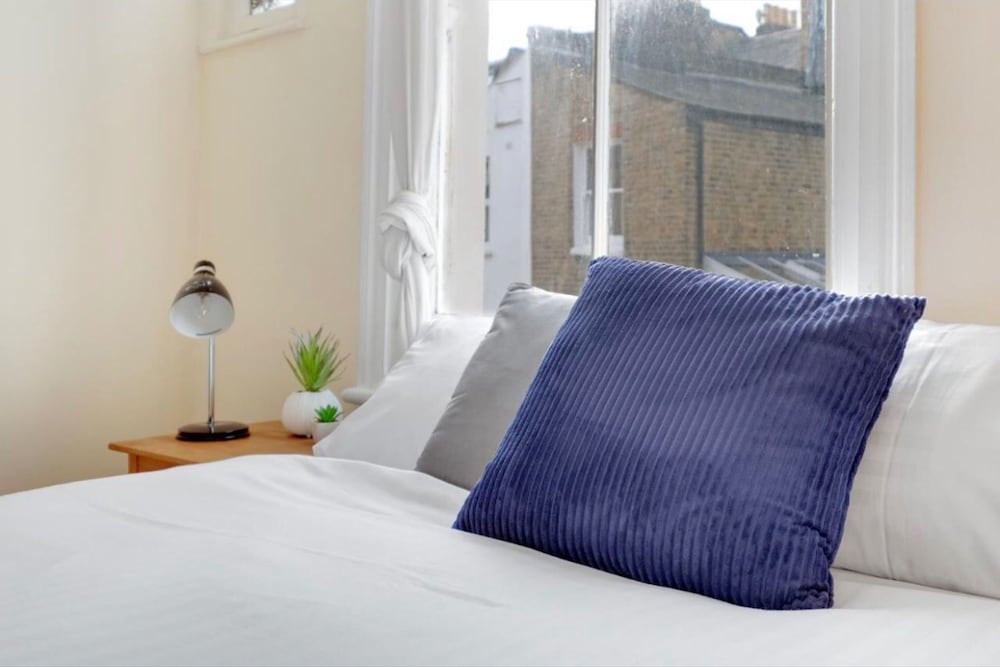 Cosy Spacious 2 Double Bedroom- Central Fulham