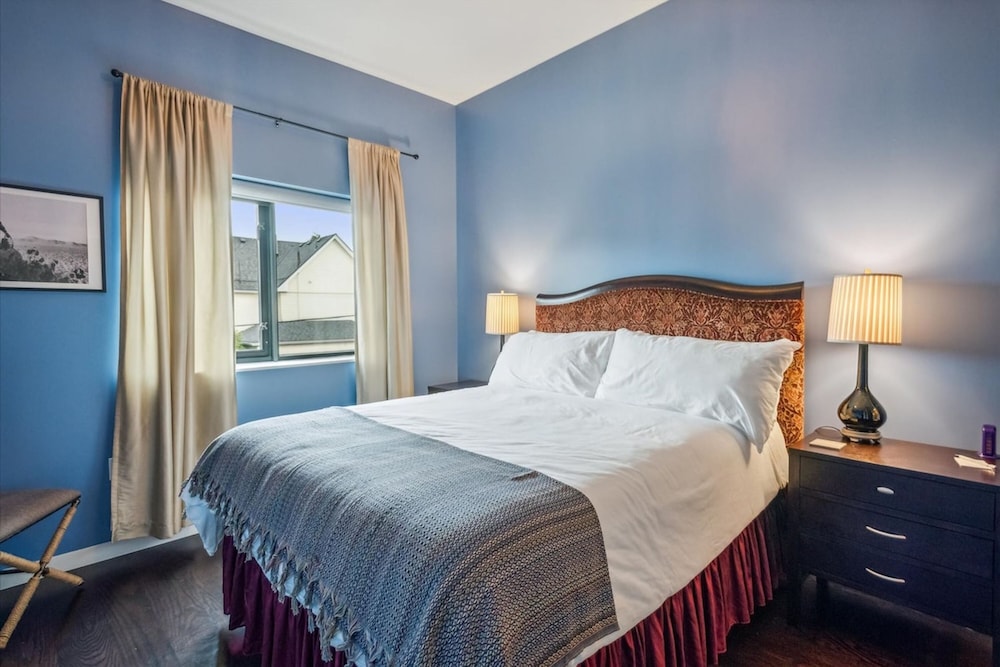 Meadowlark Suite - 201 2b1b