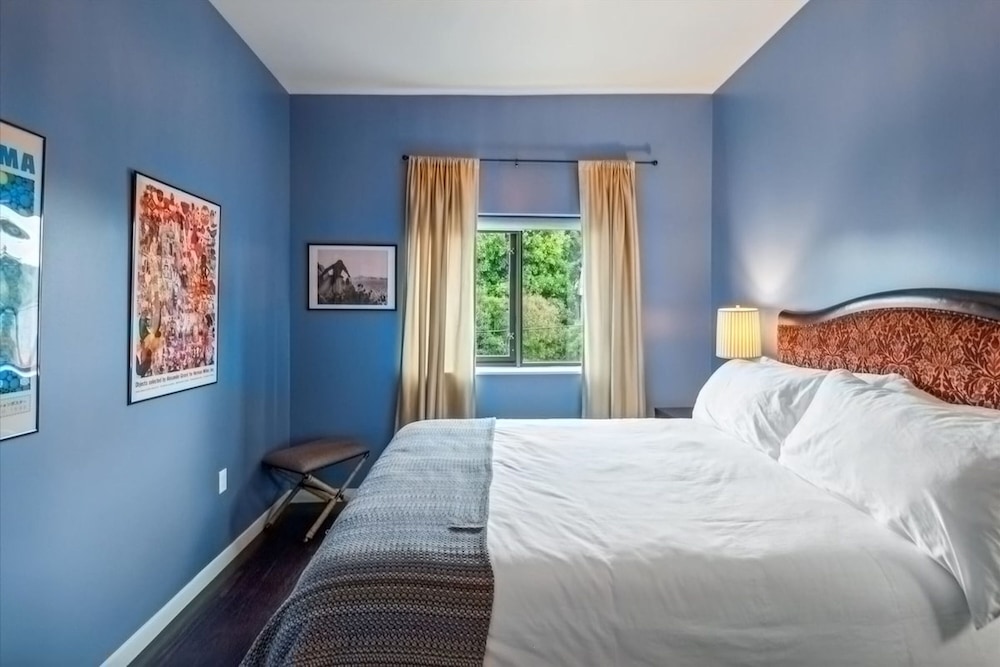 Meadowlark Suite - 201 2b1b