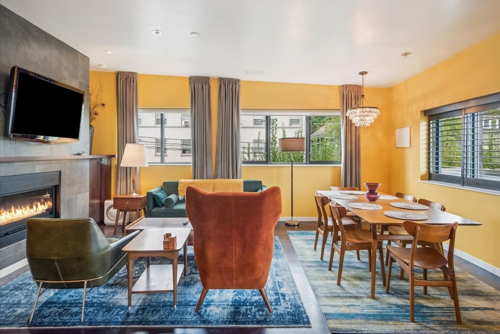 Meadowlark Suite - 201 2b1b