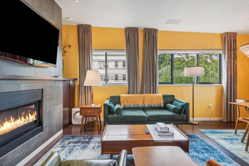 Meadowlark Suite - 201