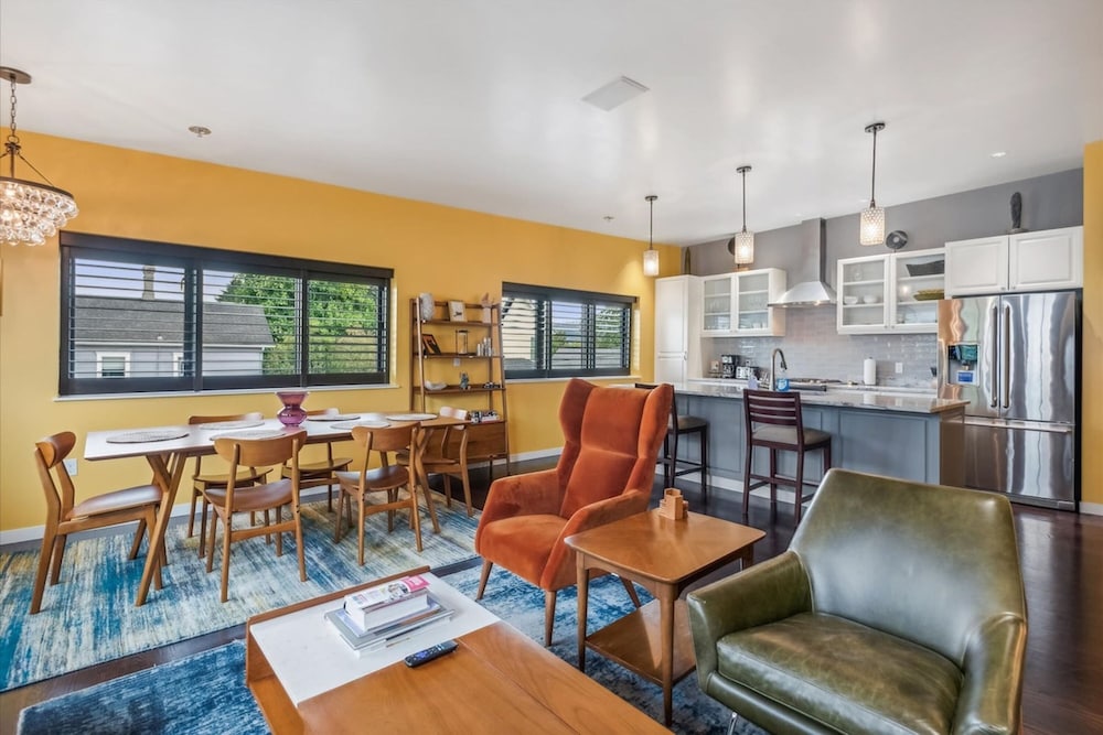 Meadowlark Suite - 201