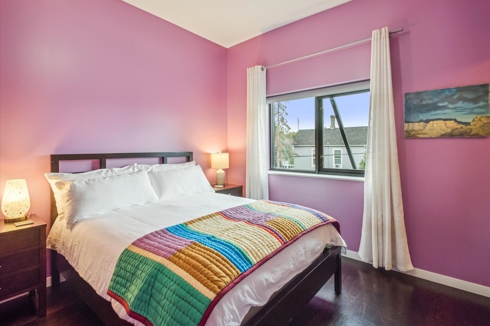 Meadowlark Suite - 201 2b1b