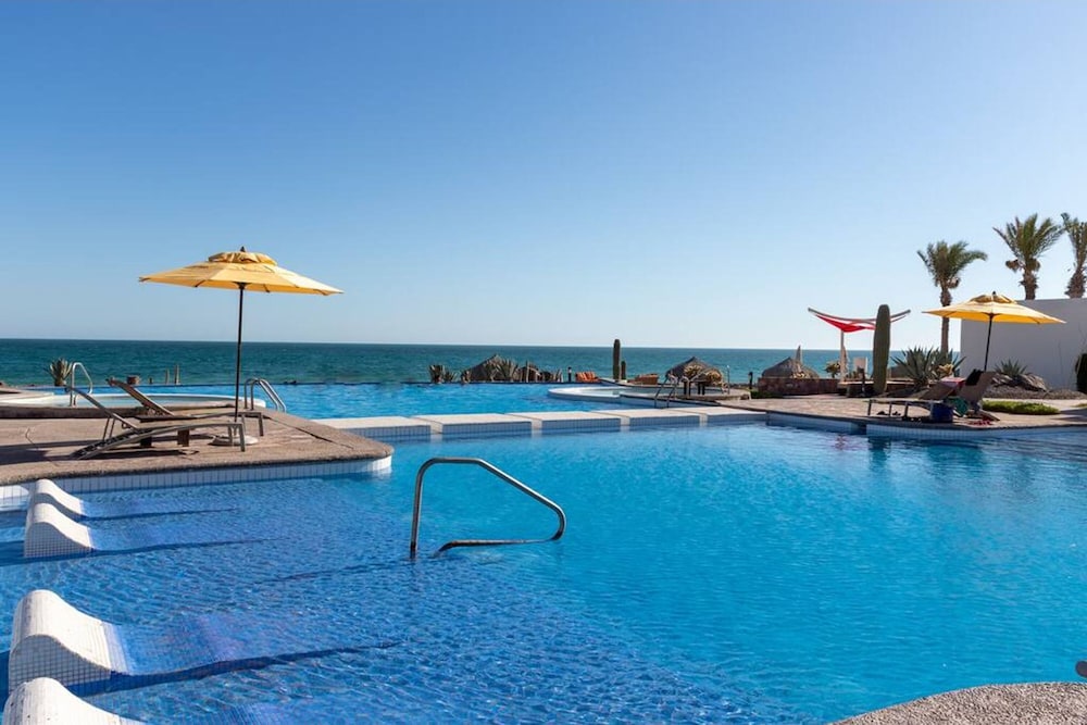 Hidden Gem Villa With Serene Beach Pool Access