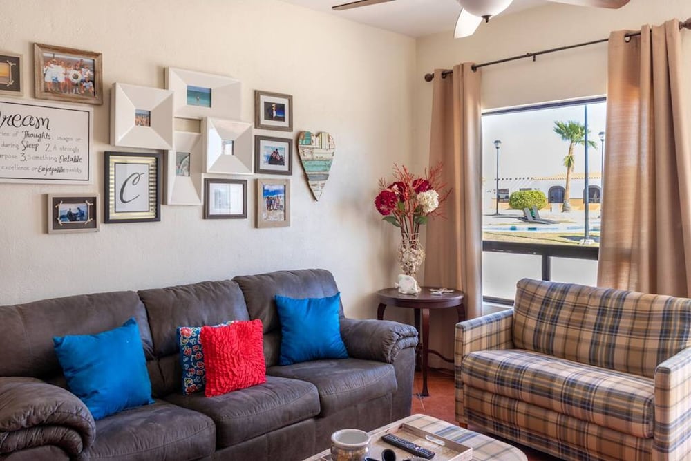 Mexican Ambience Townhome With Pool 2
