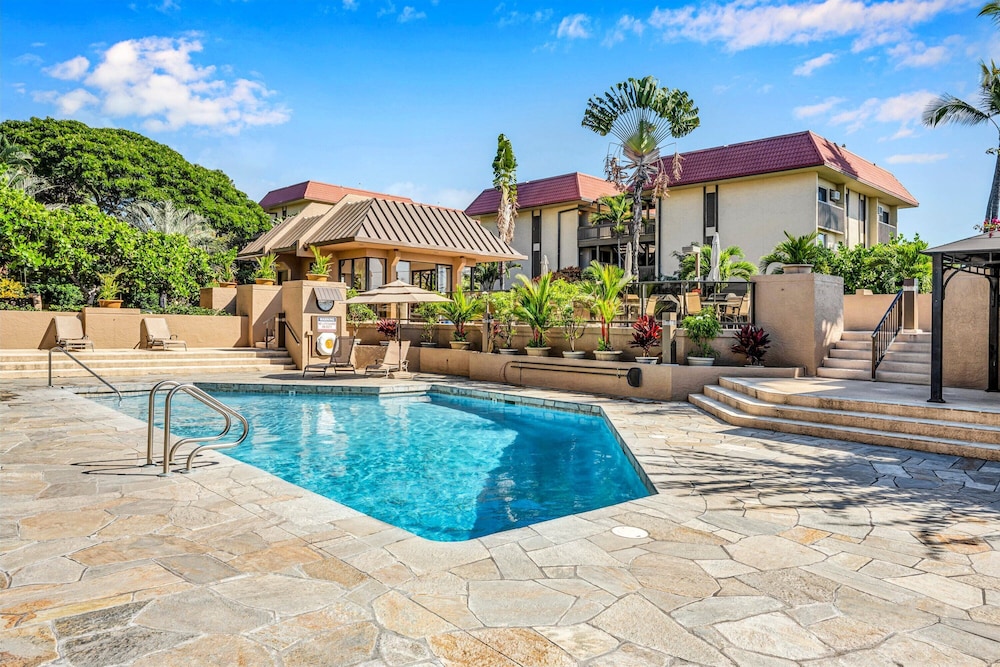Cozy Hawaiian Unit! - Great Ocean View - Sleeps 4+ - Vrkcv