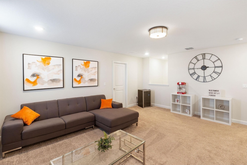 2957 FS - Luxury Oasis 6BR Villa Pool Game - Image 4