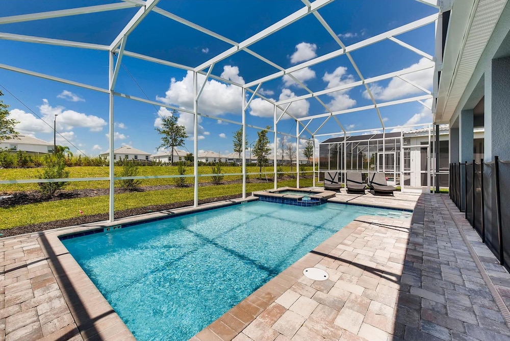 1596 MC - Enchanted 6BR Villa Pool Magic for 14 - Image 3