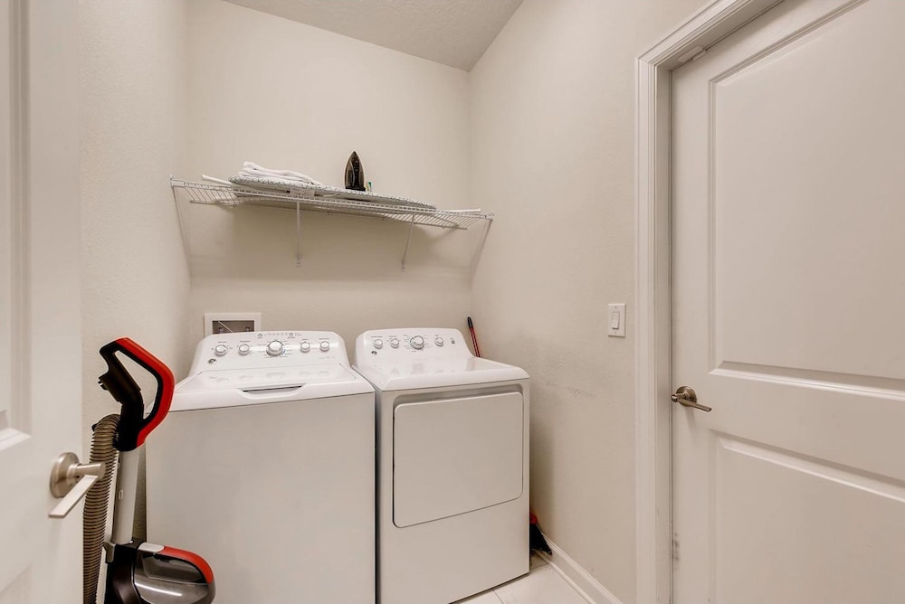 1596 MC - Enchanted 6BR Villa Pool Magic for 14 - Image 2