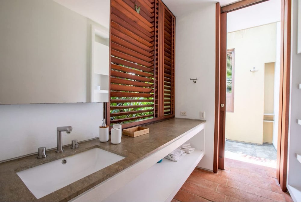 Atonishing 5BR Villa at Mesa de Yeguas