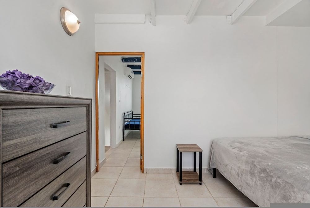 Otium Vacation Rental With Pool Steps From The Beach Parking Pet Friendly