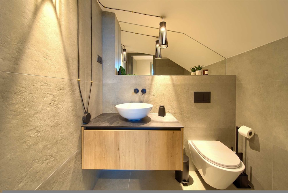 Villa Lady With Heated Pool Jacuzzi and Sauna