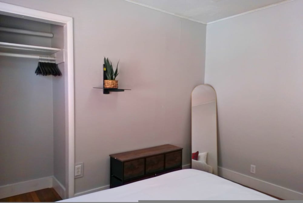 Cozy 3BR Retreat w Office