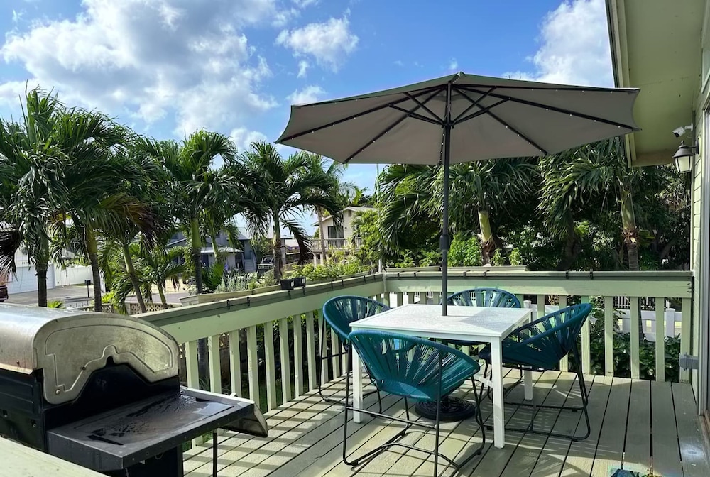 Topspots - Paradise Getaway 2-min Drive to Beach