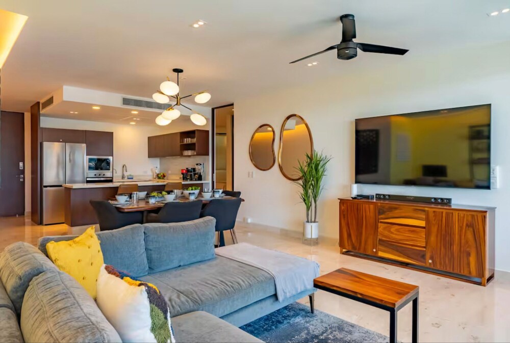 Ph Ocean Lux at Marila Condo