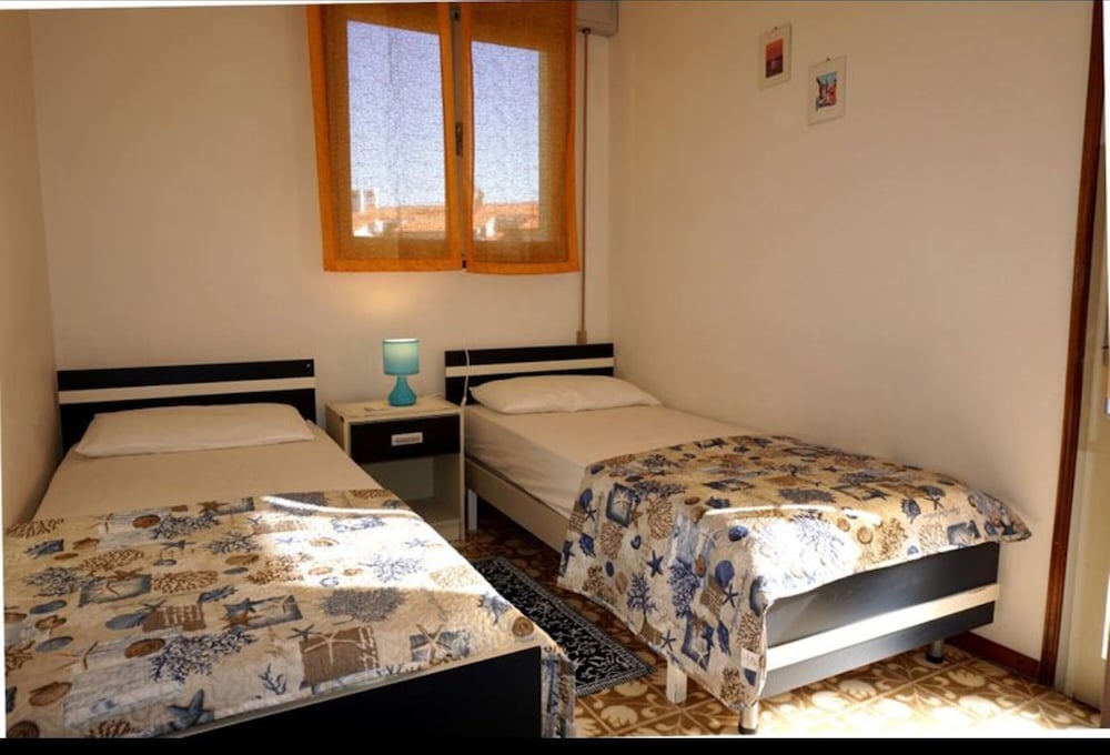 Beautiful House in a Great Location by Beahost Rentals view 2