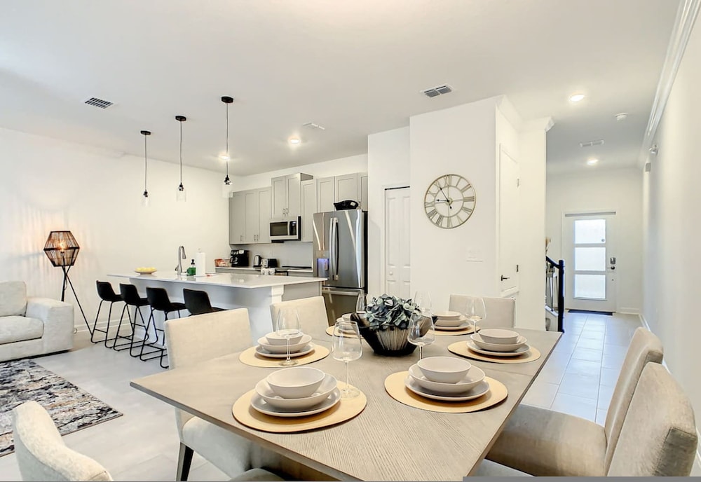 Sophisticated Living at Storey Lake