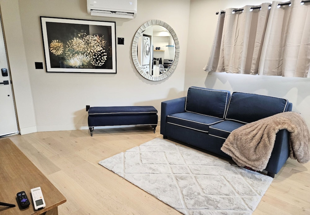 Premier Apts in Vibrant Downtown LA