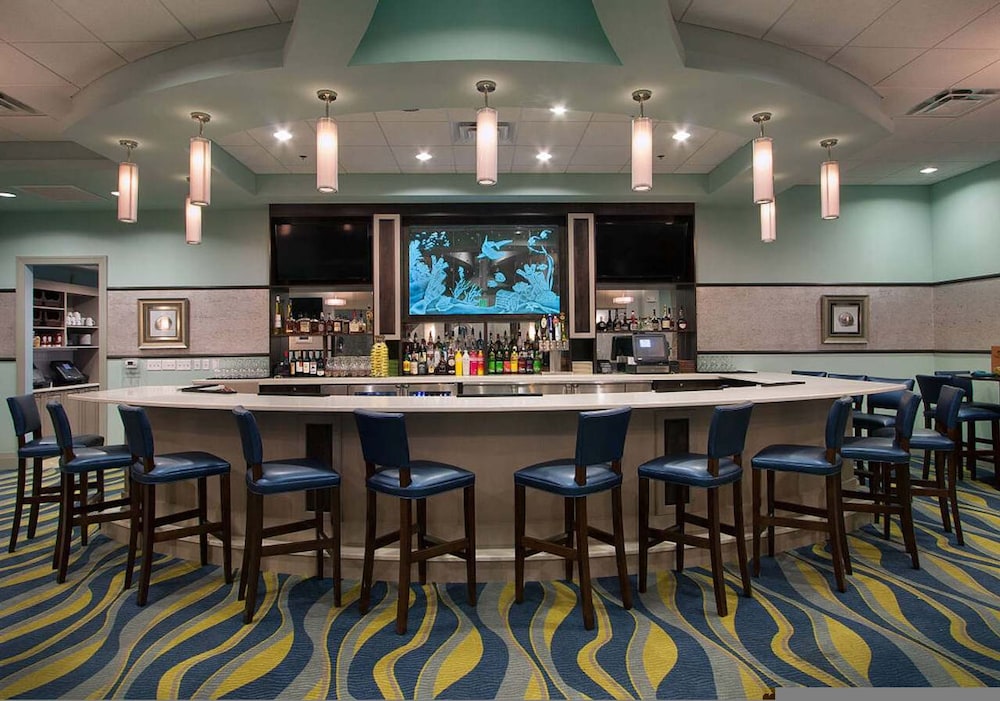 Upstay Movie-themed Mansion w Arcade Pool Hot Tub