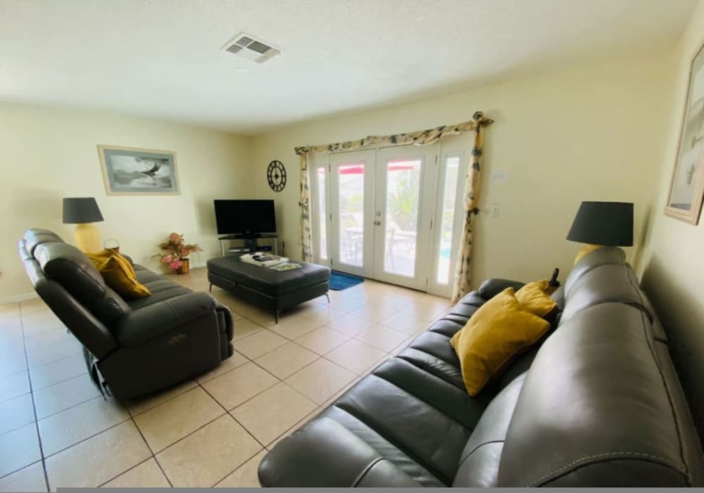 The Sunshine Home in Haines City