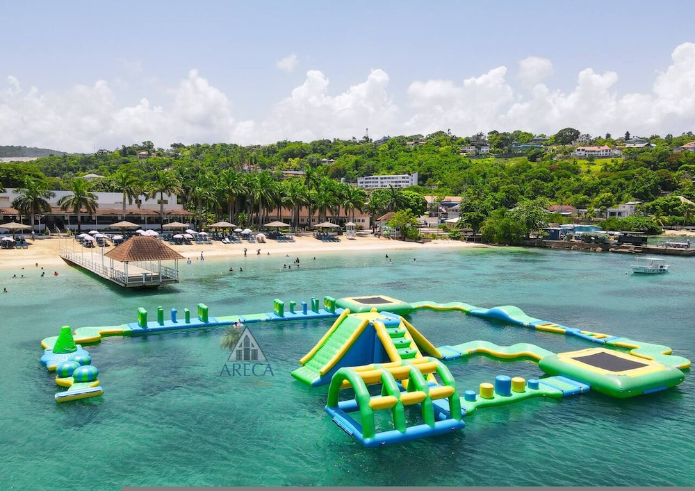 Sunset Arecahomes Beach Access Pool Water Park