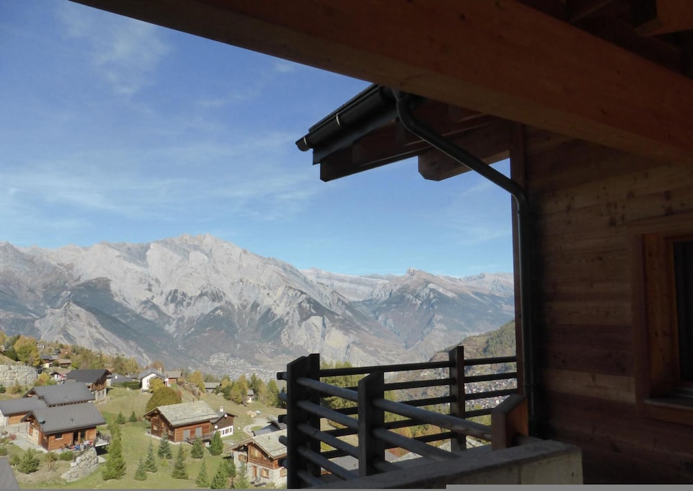 Beautiful Luxury Chalet Roy With Incredible Views