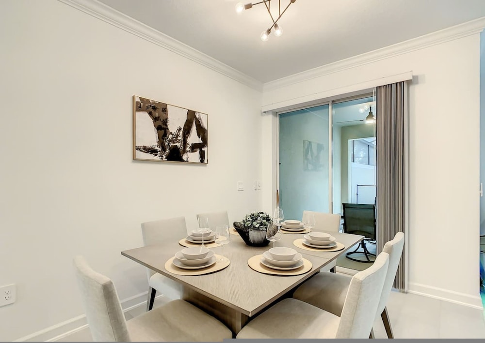 Sophisticated Living at Storey Lake