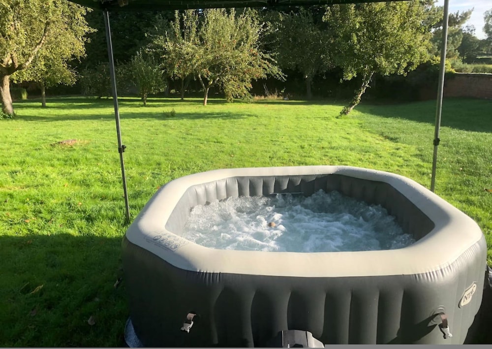 Historic Hall Wing nr York Leeds Free Hot tub