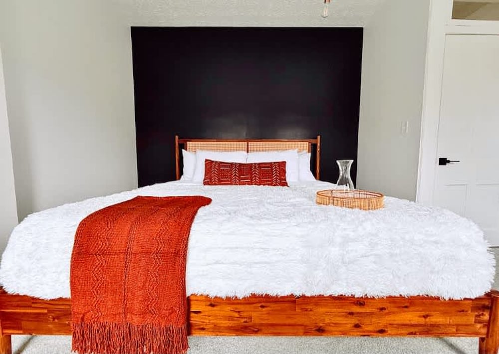 Short North Convention King Bed Free Parking